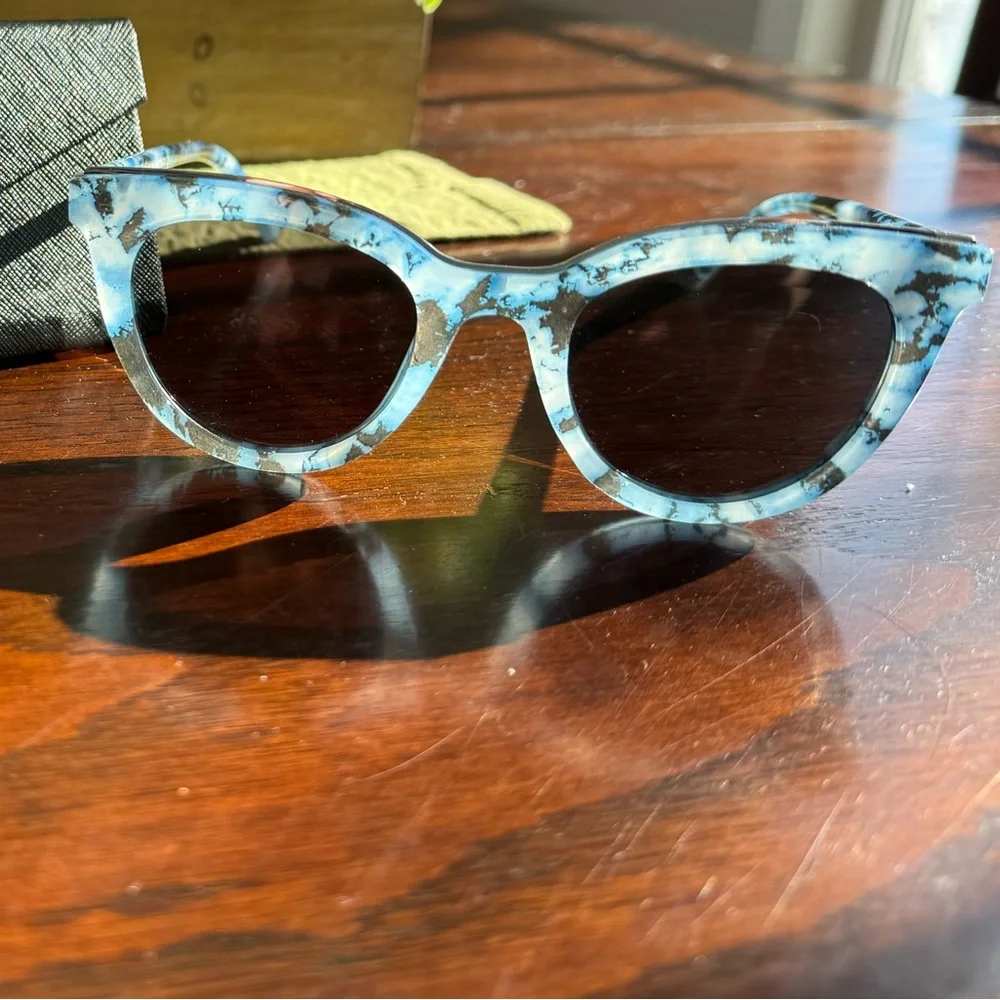 Price Revaux the Kiki polarized Sunglasses  blue tortoise and case - Picture 2 of 9